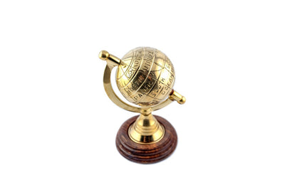 Globo Decorativo Metálico GWB61 com Contornos dos Continentes Gravados à Mão e Possibilidade de Personalização
