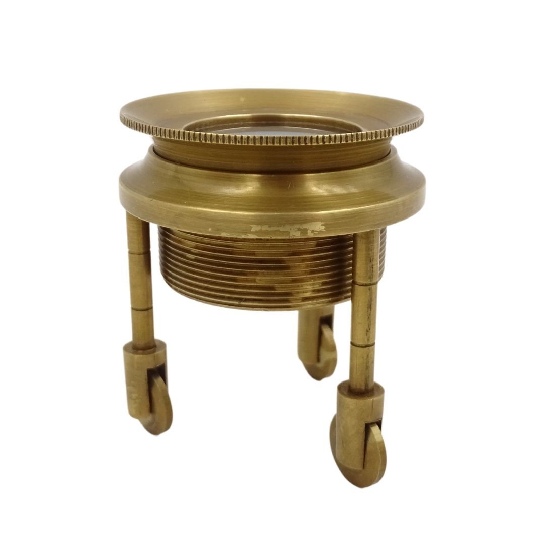 Lupa com Tripé MAG-0015 com Caixa em Latão, Cor Dourada, Possibilidade de Personalização de Gravação, Ideal para Presente para Joalheiros e Filatelistas, Altura 7 cm, Ampliação x3