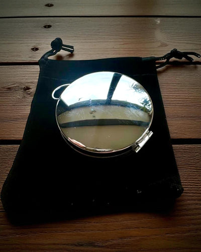 Bússola de Latão à Prova de Água com Efeito Luminoso - Essencial para Caminhadas e Campismo, personalização com gravação