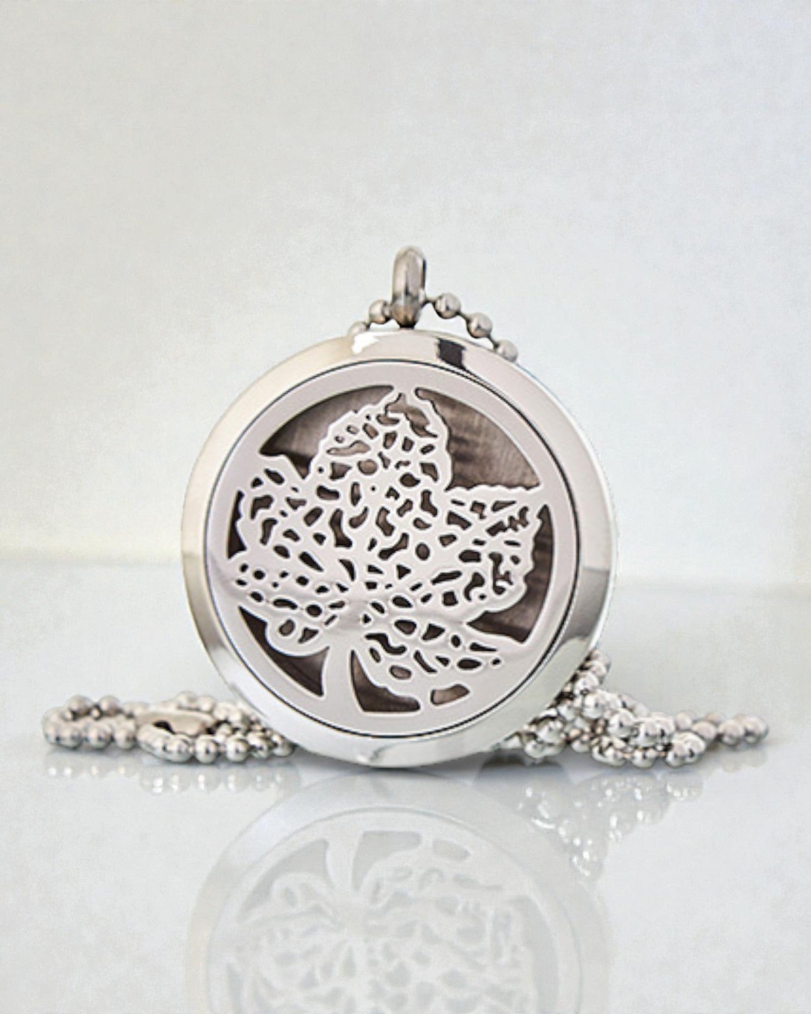 Green Harmony – Naszyjnik Aromaterapeutyczny Liść 30 mm