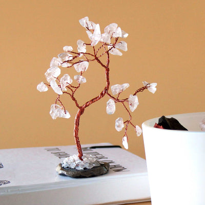 Árvore de Cristais de Quartzo Rosa em Base de Ágata Negra