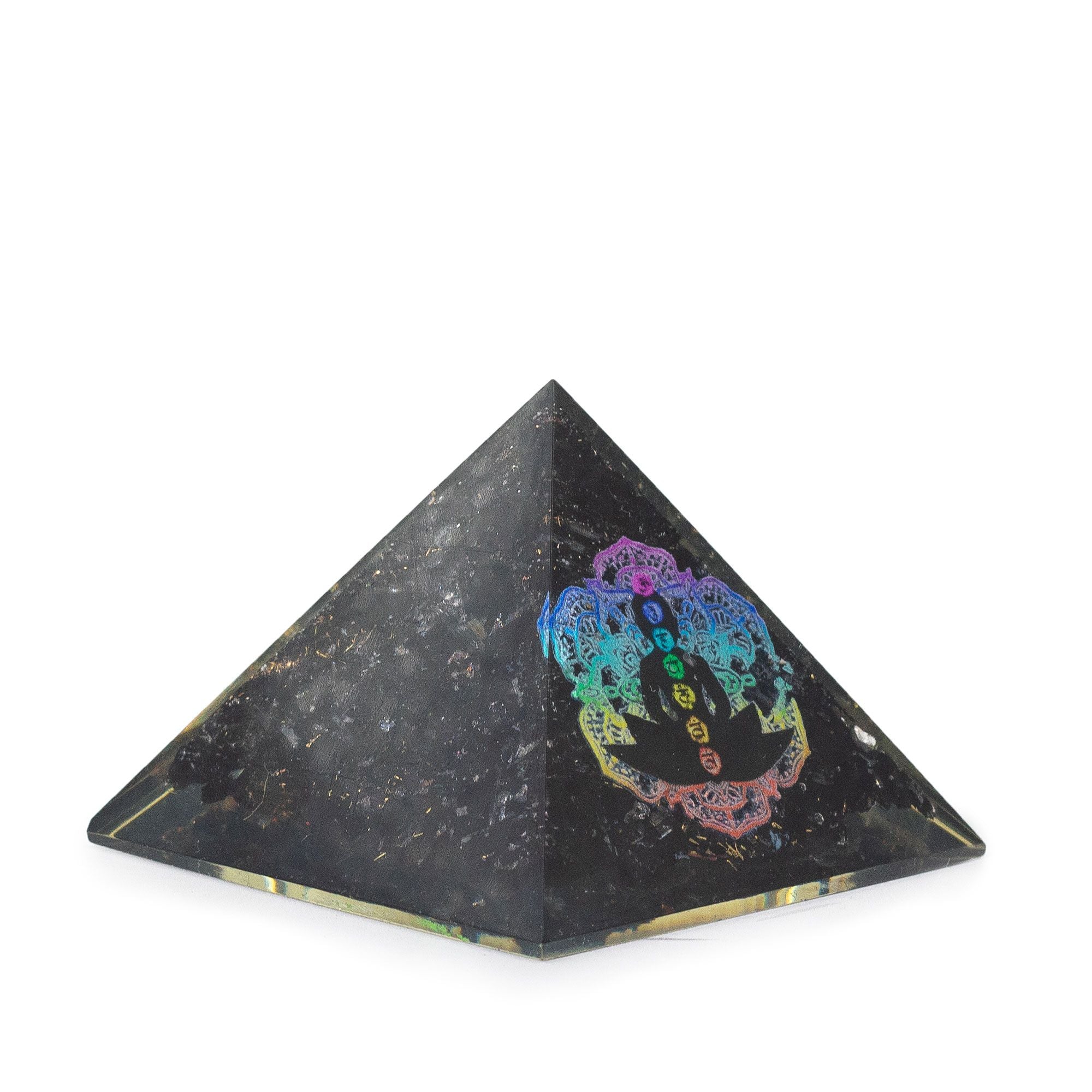 Pequena Pirâmide Orgonite de Turmalina Negra 5,5x4,5cm com Motivo de Buda Chakras