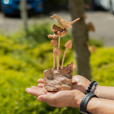 Escultura em Madeira Parasita