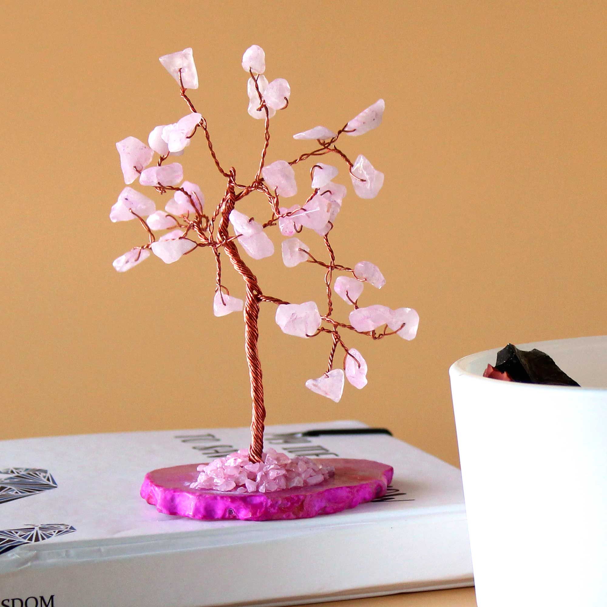 Árvore Mágica de Pedras de Quartzo Rosa em Base de Ágata Rosa
