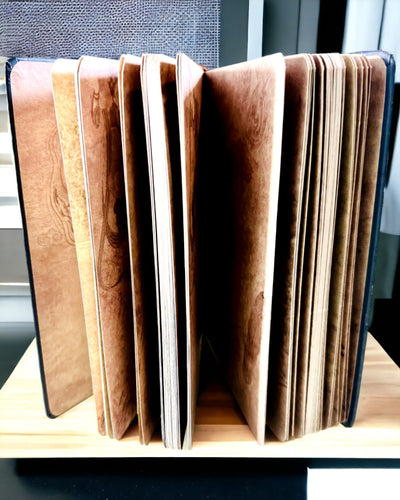 Caderno Clássico de Capa Dura com Motivo de Tricô - Azul Marinho. Possibilidade de gravação