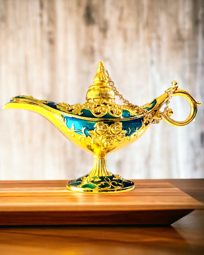 Pequena Lâmpada de Aladino Feita à Mão - Artesanato Artístico em Metal para Decoração de Casa, gravura