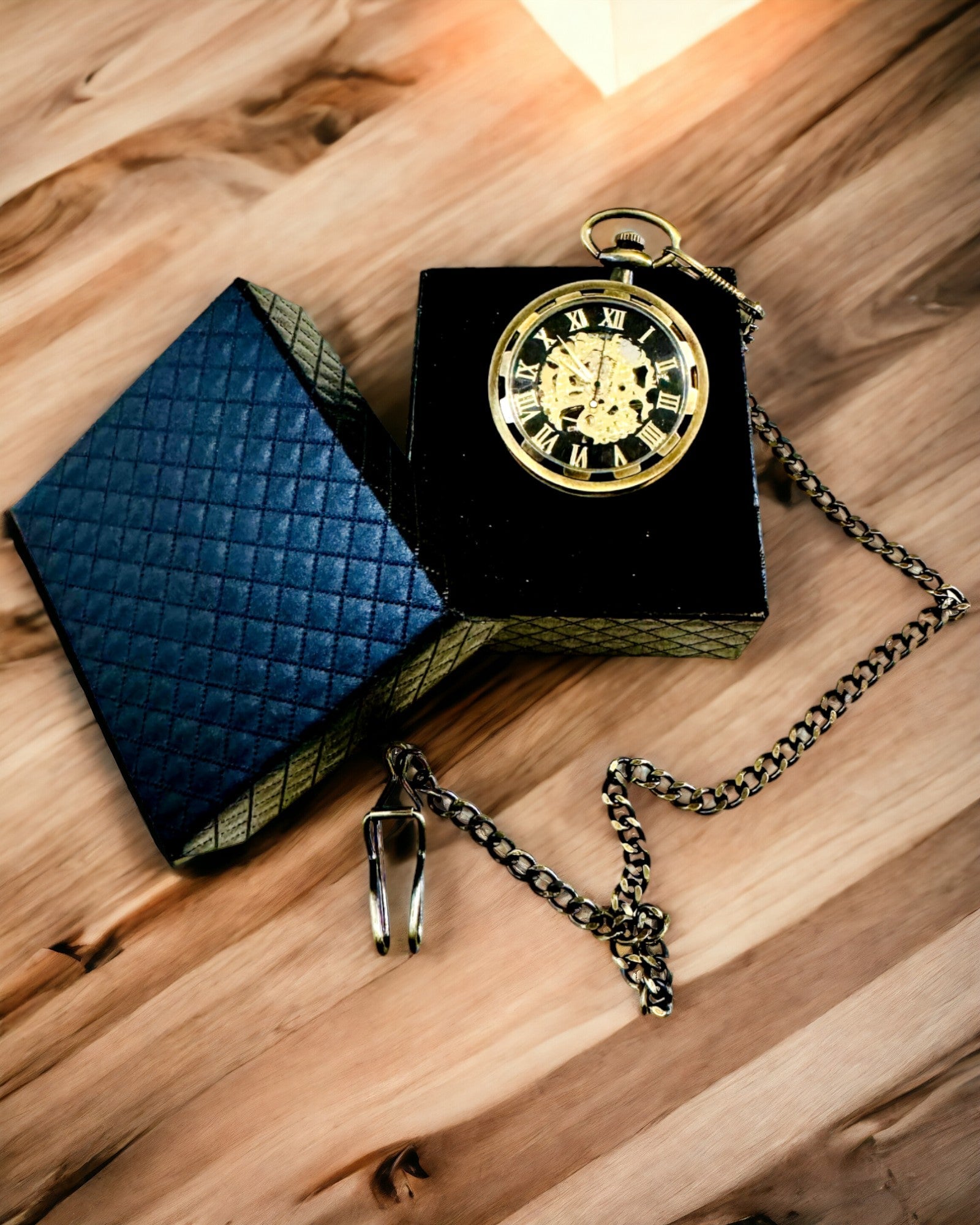 Relógio de Bolso Retro – Mecânico, Cor ouro escovado com preto, Luxuoso, Resistente à água, Semi-automático, personalização com gravação