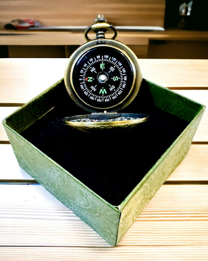 "Kompass Retro de Bolso com Motivo de Nova Iorque – Bússola Multifuncional e Elegante com Imagem da Estátua da Liberdade"