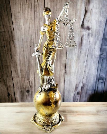 Estatueta Deusa da Justiça – Decoração Artística para Prateleira, Artesanato em Resina, personalização com gravação