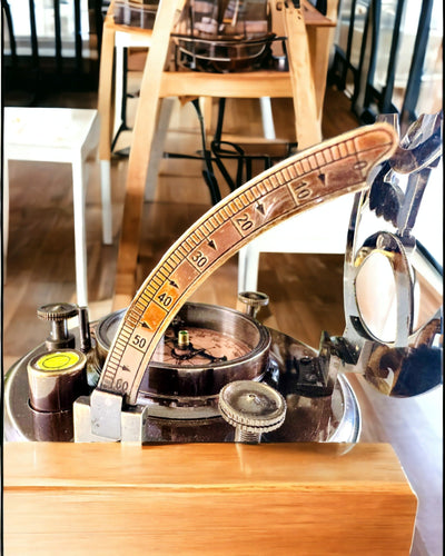 Antigo Compasso de Navegação Premium com Possibilidade de Gravação – Feito à Mão