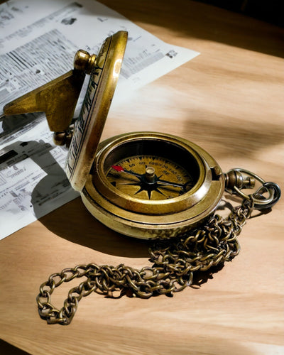 Bússola de Navegação do Viajante com gravação, personalização – Artesanato de Artesãos Indianos