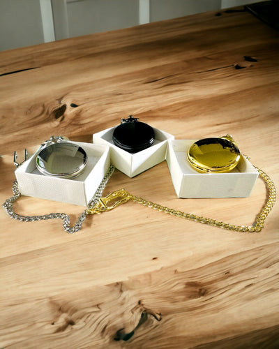 Relógio de bolso preto "Elegancja Czasu" com opção de personalização