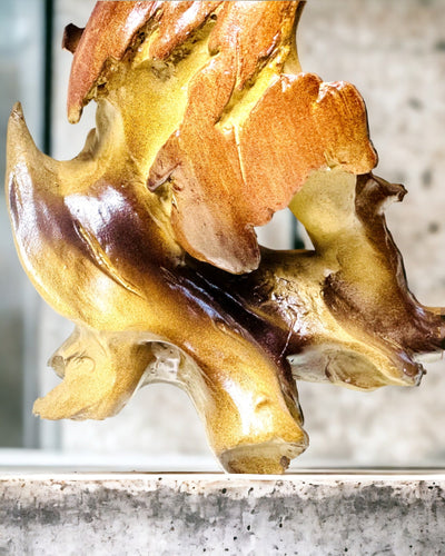 Escultura de Cavalo em Resina em Estilo Abstrato