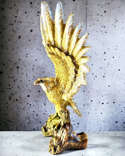 Estatueta "Złoty Orzeł" com Opção de Personalização - Decoração de Resina