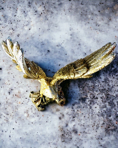 Estatueta "Złoty Orzeł" com Opção de Personalização - Decoração de Resina