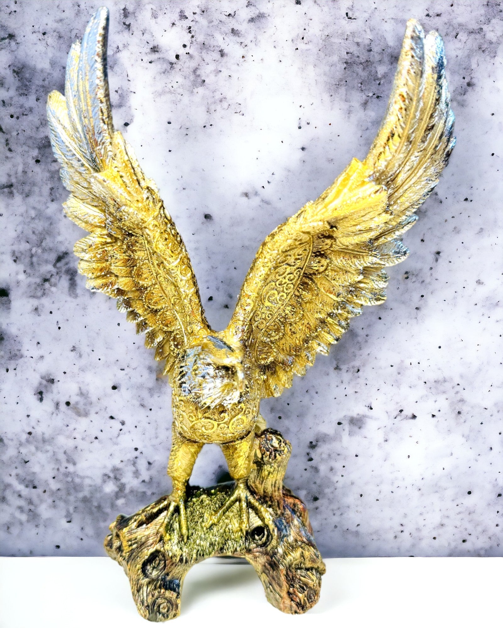 Estatueta "Złoty Orzeł" com Opção de Personalização - Decoração de Resina