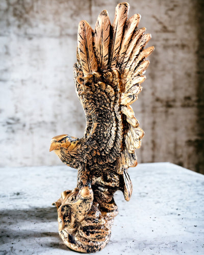 "Władca Wiatrów" - Escultura Retro de Águia em Estilo Vintage com Opção de Gravação