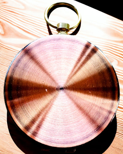 Bússola ouro rosa - navegação em estilo retro – instrumento portátil e preciso para determinação de direção para viajantes e exploradores. Gravação, personalização.