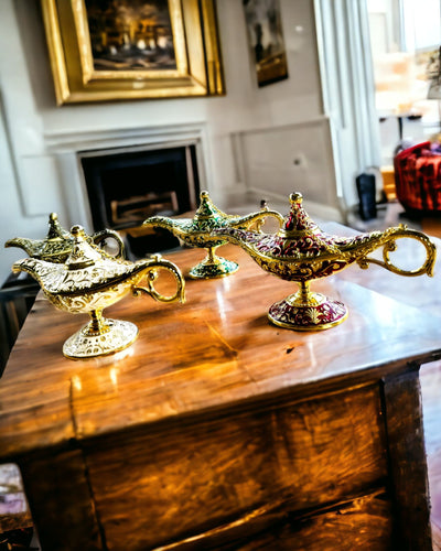 Lâmpada Mágica de Aladino com Opção de Gravação - Variante Bordô, entrelaçada com dourado