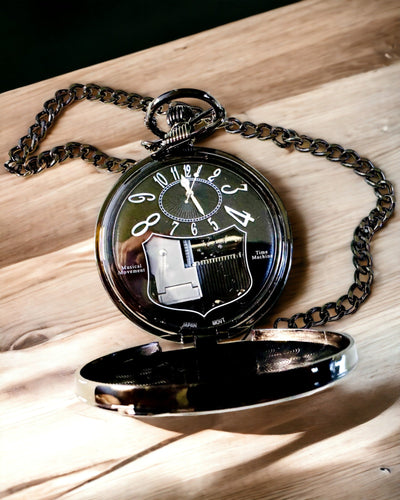 Relógio de bolso "Astrum Temporis" - Moldura preta. Possibilidade de personalização com gravação