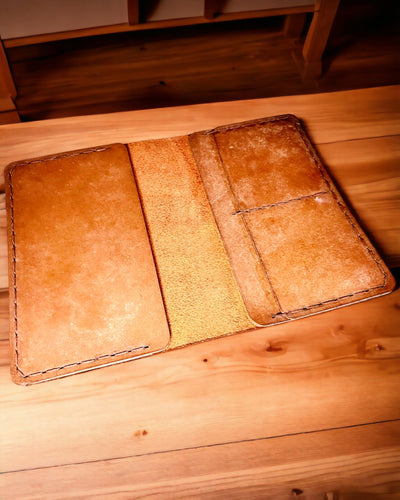 Estojo "Viajante" - Embalagem de Couro para Passaporte, personalização com gravação - 2 variantes de cor