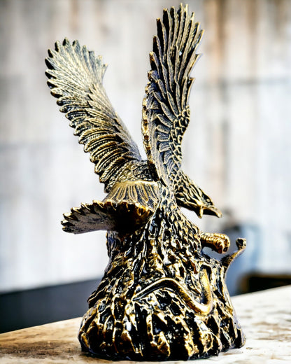 Águia Real – Estatueta Decorativa de Resina com Opção de Gravação