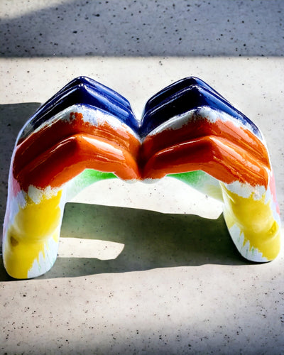 Coração Colorido Espacial - Estatueta Decorativa de Resina com possibilidade de personalização, para presente