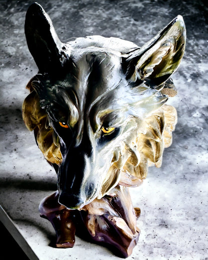 "Wilczy Duch" – Estatueta Decorativa com possibilidade de personalização com gravação, para presente