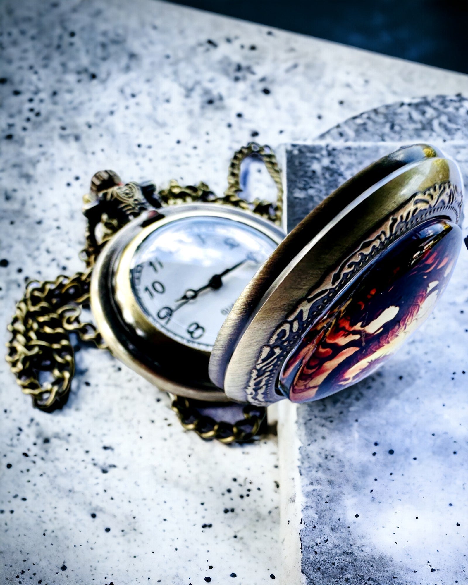 Relógio de Bolso "Dragon's Twilight" personalização com gravação