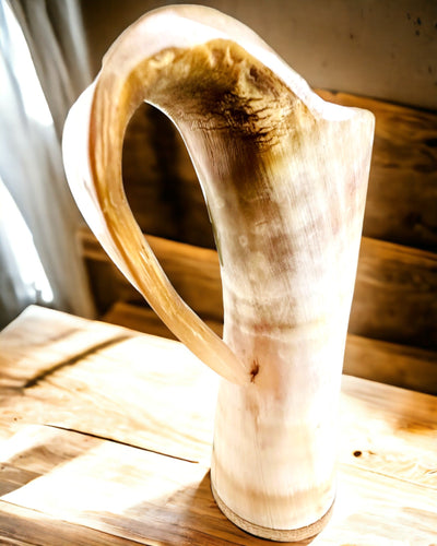 Caneca Esculpida 'Majstersztyk' com possibilidade de personalização por gravação - 5 variantes de cores