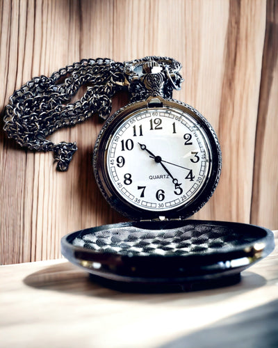 Elegante Relógio de Bolso Paixão Motociclística, possibilidade de personalização com gravação