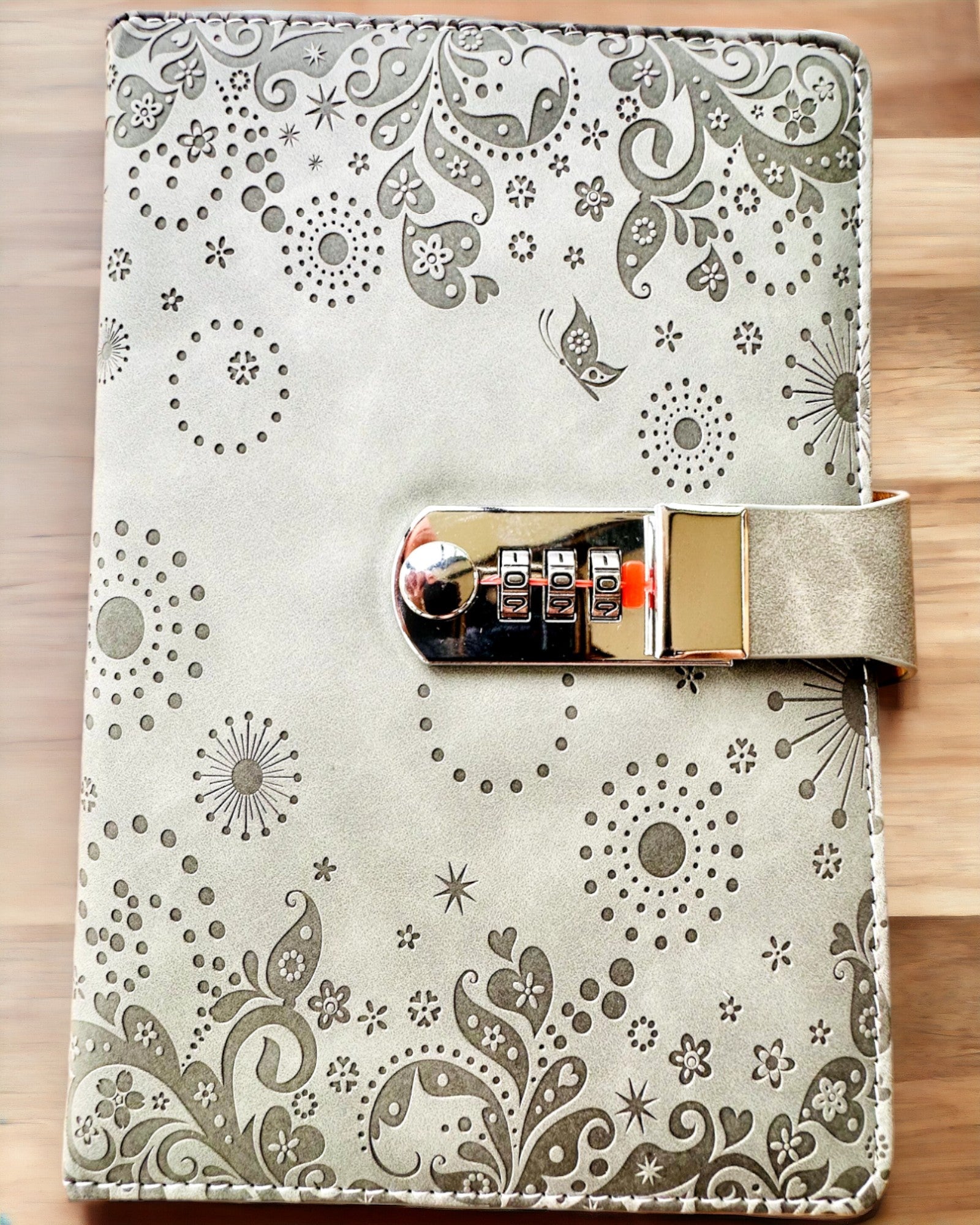 Caderno Exclusivo, pele PU, A5 com Fecho de Combinação - "Secret Journal", personalização com gravação