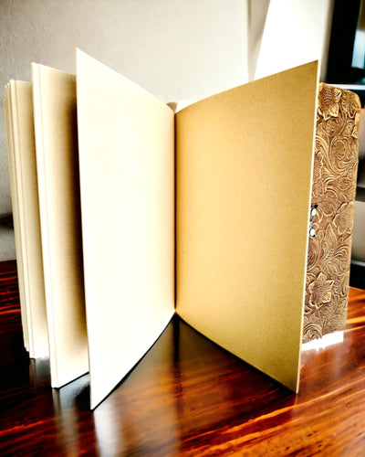 Caderno Retro de Luxo com Capa de Couro - "Vintage Elegance", 480 páginas, possibilidade de personalização com gravação