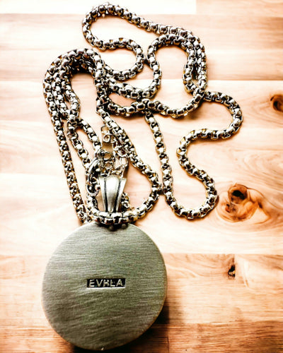 Colar Bússola "Eurla" - possibilidade de personalização com gravação