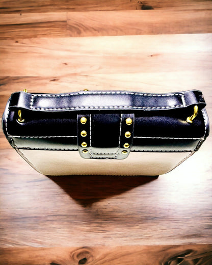 Bolsa Quadrada de Ombro Roxo Claro com Motivo de Leão – Bolsa Elegante de Pele PU Texturizada. Personalização com gravação
