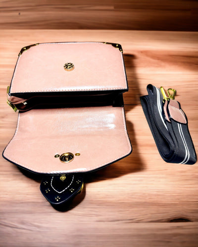 Bolsa Quadrada de Ombro Roxo Claro com Motivo de Leão – Bolsa Elegante de Pele PU Texturizada. Personalização com gravação