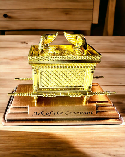 Réplica da Arca da Aliança Dourada – Arca Decorativa Estátua de Cobre em Tamanho XL 28x15.6x20 cm