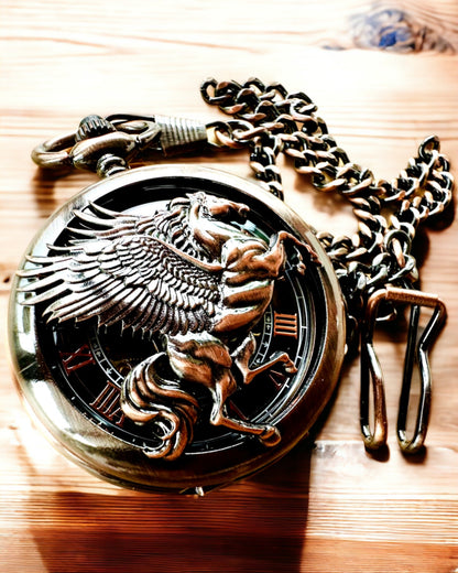 Relógio de Bolso "Equus Tempus" - Cor: Castanho, Ouro Rosa com Motivo de Cavalo, possibilidade de personalização com gravação