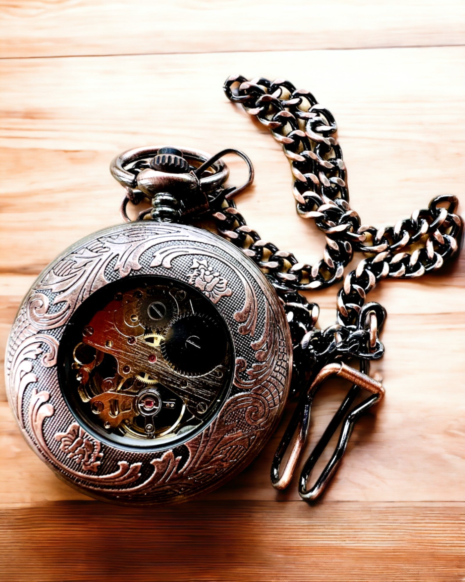 Relógio de Bolso "Equus Tempus" - Cor: Castanho, Ouro Rosa com Motivo de Cavalo, possibilidade de personalização com gravação