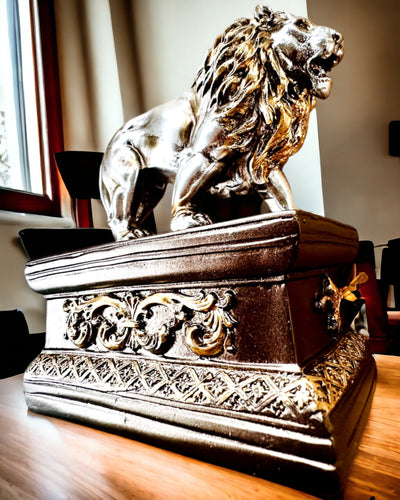 Lwi Strażnik – Figura com Possibilidade de Gravação