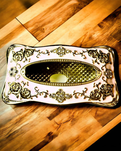 Caixa de Lenços Rosa Elegante com Rosas em Relevo – Toque Luxuoso para Sala de Estar, Hotel ou Clube