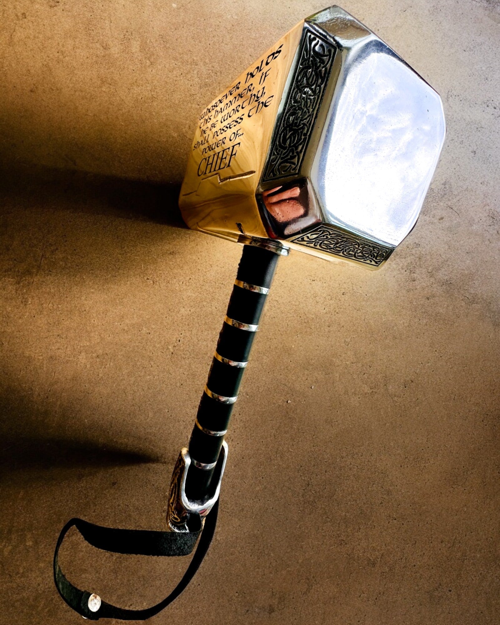 Martelo de Thor "Chief" - Martelo Artesanal Feito à Mão, personalização com gravação para presente