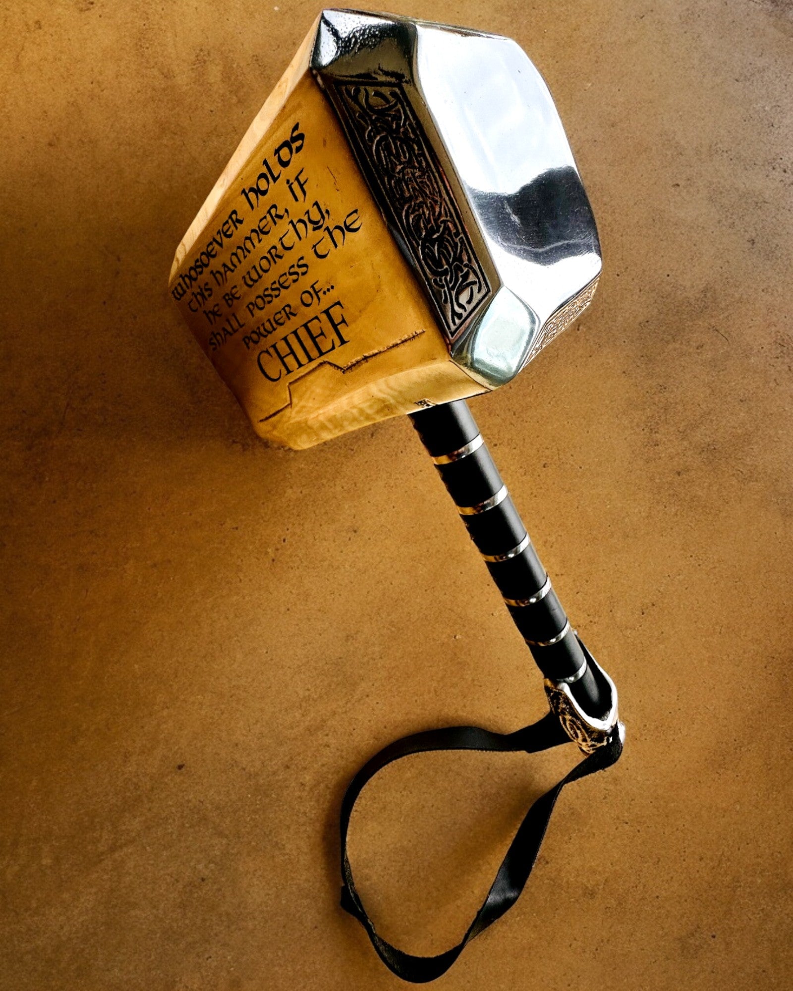 Martelo de Thor "Chief" - Martelo Artesanal Feito à Mão, personalização com gravação para presente