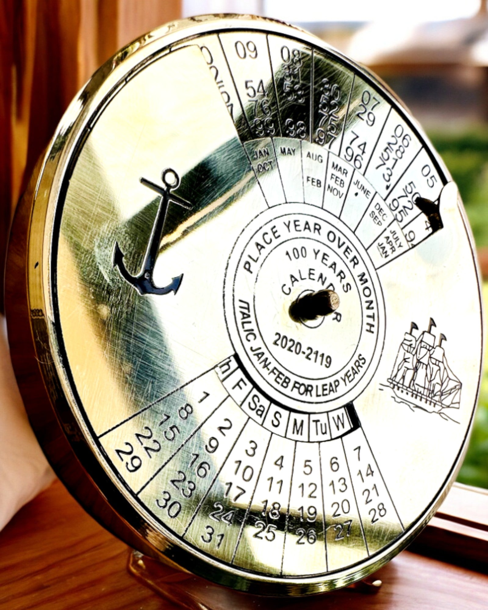 Kalendarium Wieczności "Morski Żagiel" – Calendário de Latão de 100 Anos - possível gravação para presente