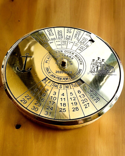 Calendário da Eternidade Vela Marinha – Calendário de 100 Anos em Latão - possível gravação para presente