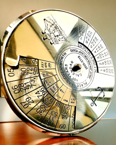 Calendário da Eternidade Vela Marinha – Calendário de 100 Anos em Latão - possível gravação para presente