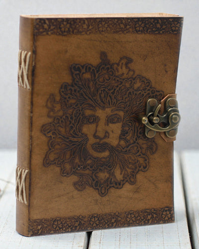 Sylva Spirit – Caderno de Couro Greenman com Fecho Metálico