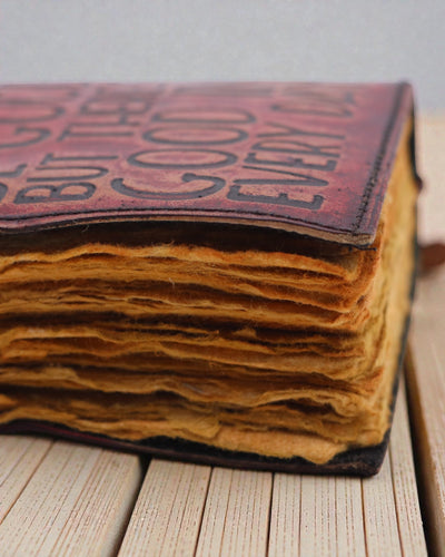 Caderno de couro grosso com borda irregular – Nem todos os dias podem ser bons (12.7 × 8.9 cm)