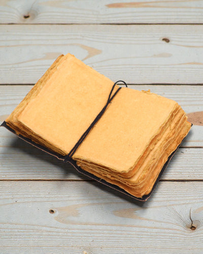 Narratio Anima – Caderno de Pele The Stories I Tell Myself