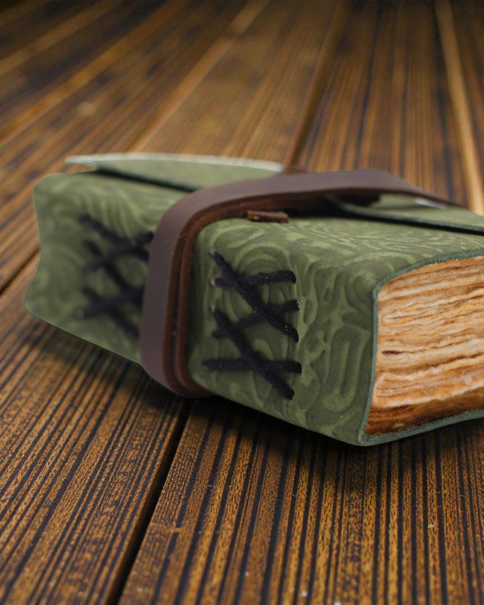 Green Maze de época – caderno de notas em pele com folhas envelhecidas 12,7 × 8,9 cm